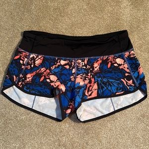 Lululemon Hotty Shorts Size 6
